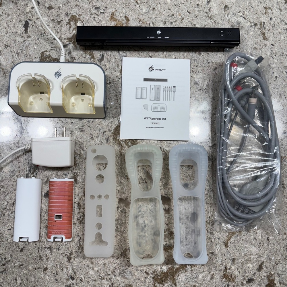 React Wii Upgrade Kit Charger Station Remote Sleeves Sensor Bar Complete‎